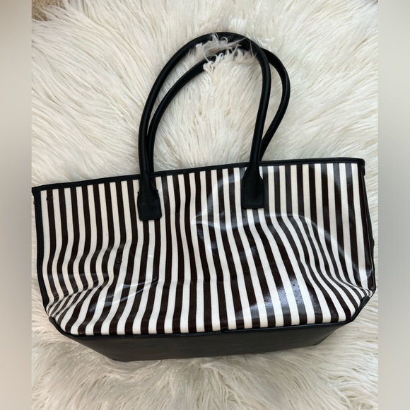 Henri Bendel Classic Tote Bag - Picture 4 of 6